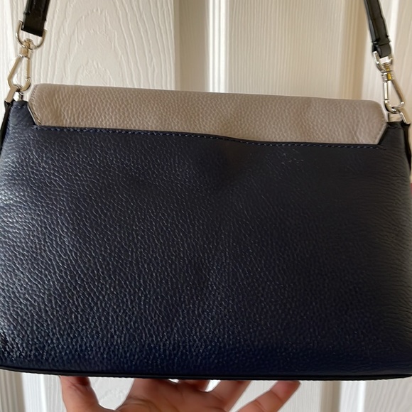 NEW Kate Spade Polly grey and navy cross body with zipped flap - Picture 8 of 13